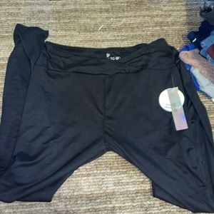 never worn leggings plain black crossover